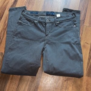 Lucky brand. Sofia skinny jeans.  Gray colored. 10/30. Inseam 29’